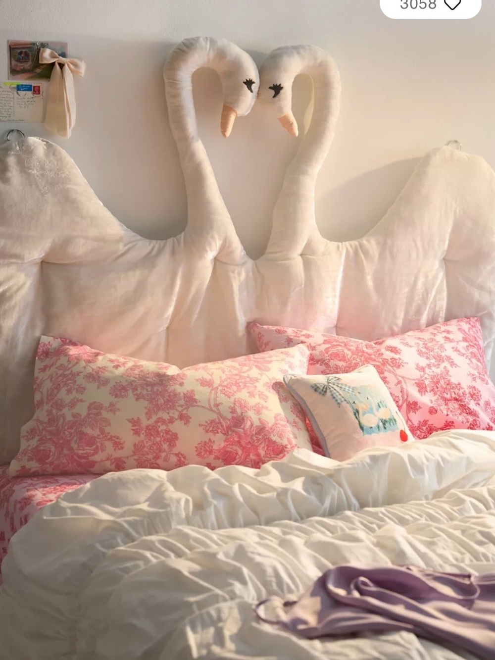 Urban Outfitters Viola Swan Velvet Floating
Headboard